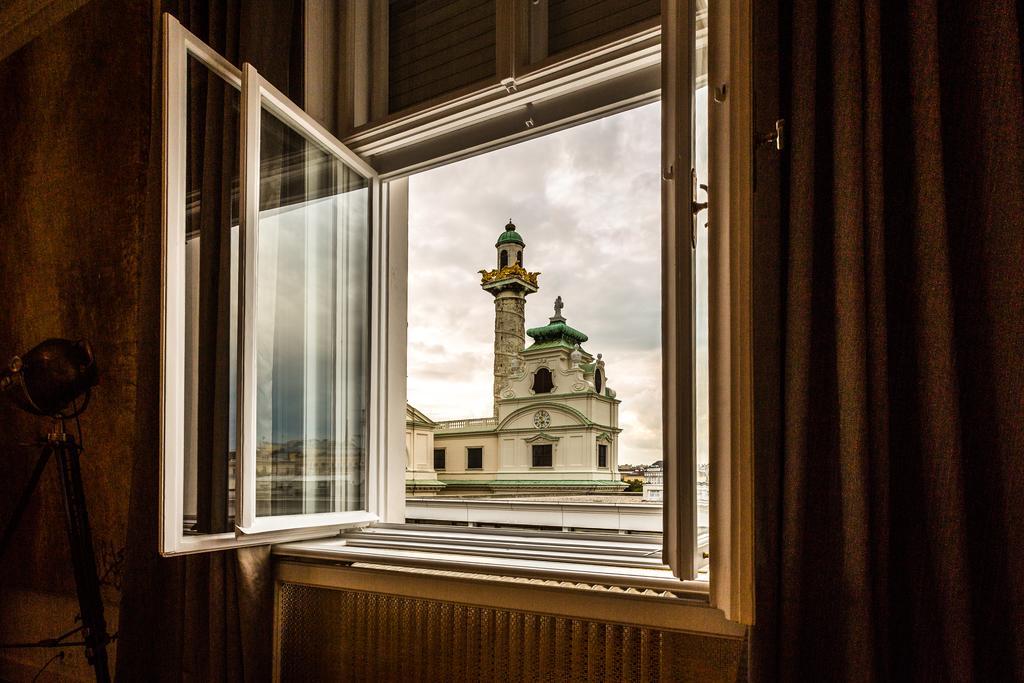 Luxus Palais-wohnung Am Karlsplatz